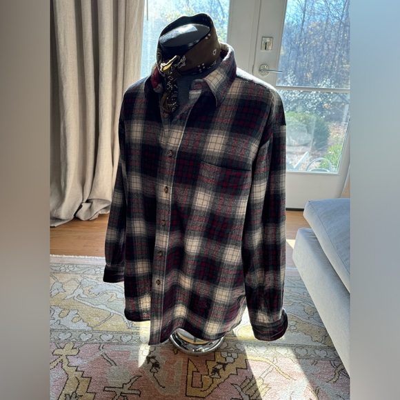 (L) Pendleton Vintage Plaid Virginia Wool, Camp Collar Button Up, single pocket - Picture 3 of 13